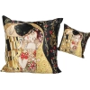 Poduszka z wypełnieniem/suwak - G. Klimt, Pocałunek (czarne tło) (CARMANI)