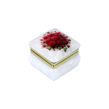 Kasetka alabastrowa kwadratowa 4x4cm (w pudełku)