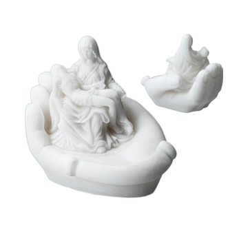Pieta na dłoni