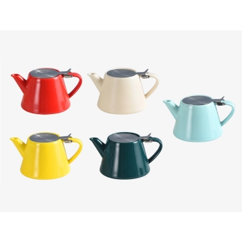 Czajnik ceramiczny z zaparzaczem