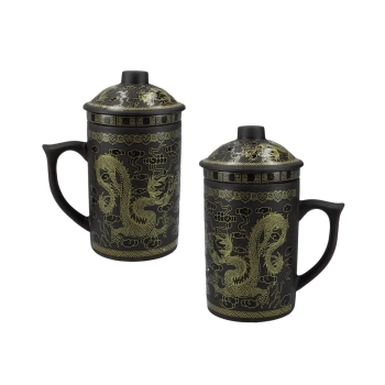 Kubek ceramiczny z sitkiem i przykrywką, zmieniający kolor.