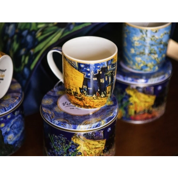 Kubek w puszce - V. van Gogh, Taras kawiarni w nocy (CARMANI)