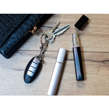 Atomizer - pojemnik karbowany na perfumy/wodę/odświeżacz twarzy/płyn antybakteryjny - srebrny