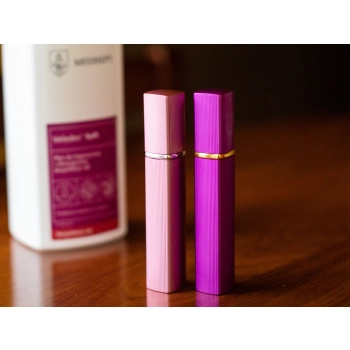 Atomizer - pojemnik karbowany na perfumy/wodę/odświeżacz twarzy/płyn antybakteryjny - różowy