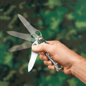 Scyzoryk Victorinox Trailmaster Camouflage otwieranie